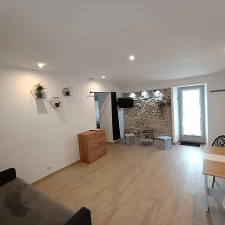 Maison De * LʼAiguillon-sur-Vie